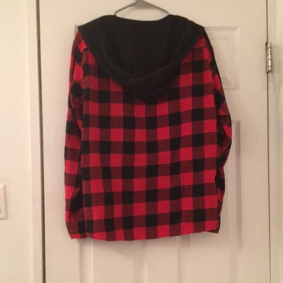 Button up - Picture 2 of 2